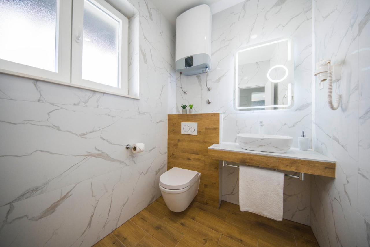 Split Central Luxury Studios Екстериор снимка