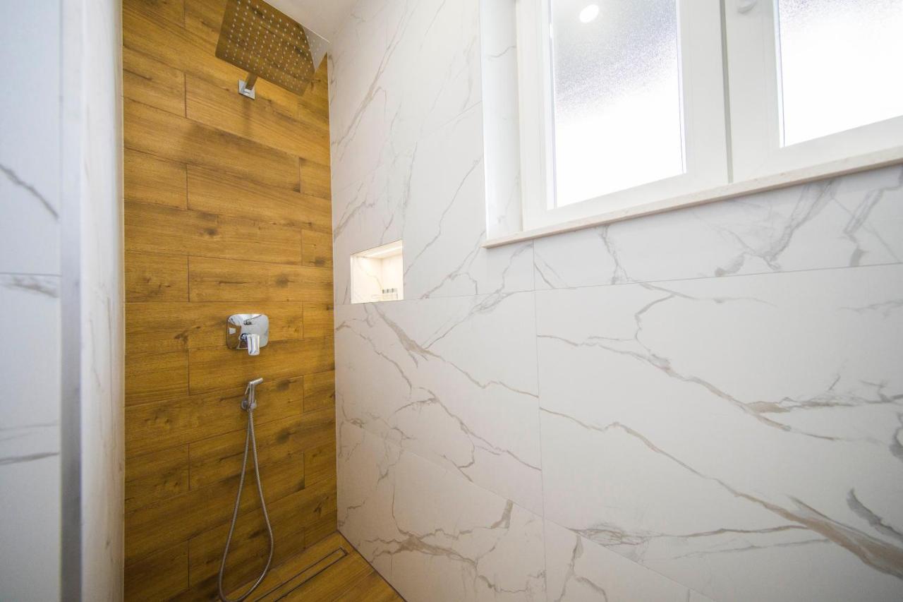 Split Central Luxury Studios Екстериор снимка