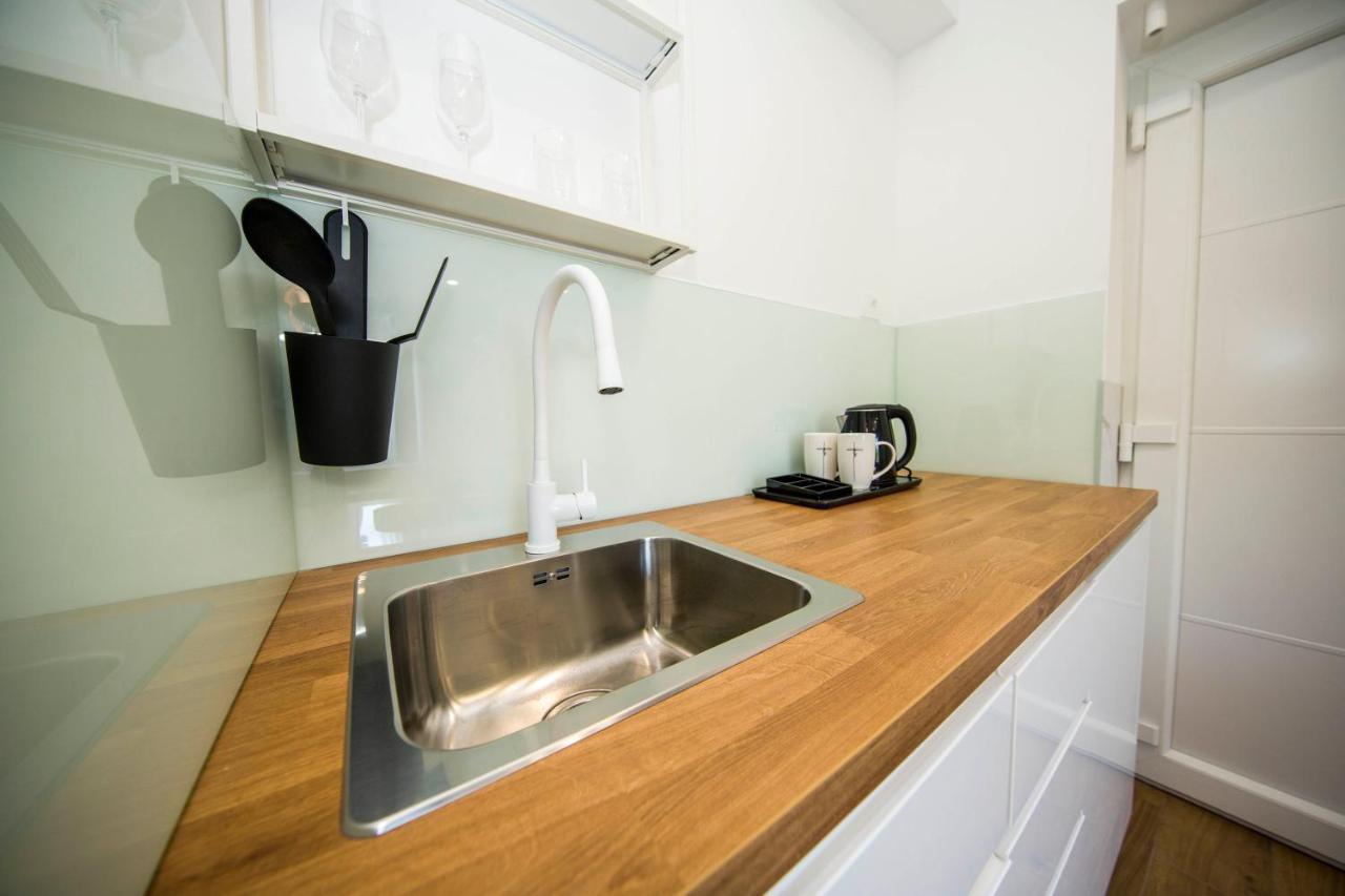 Split Central Luxury Studios Екстериор снимка