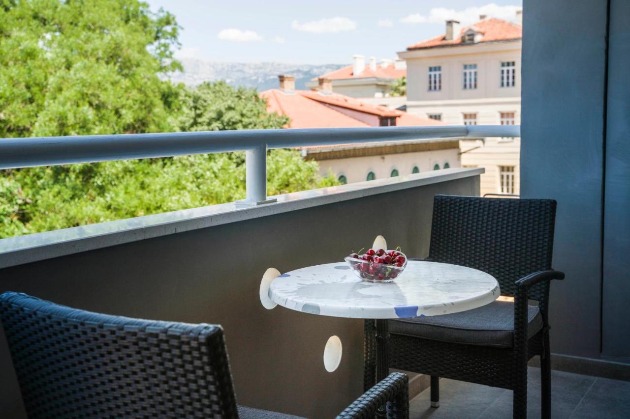 Split Central Luxury Studios Екстериор снимка