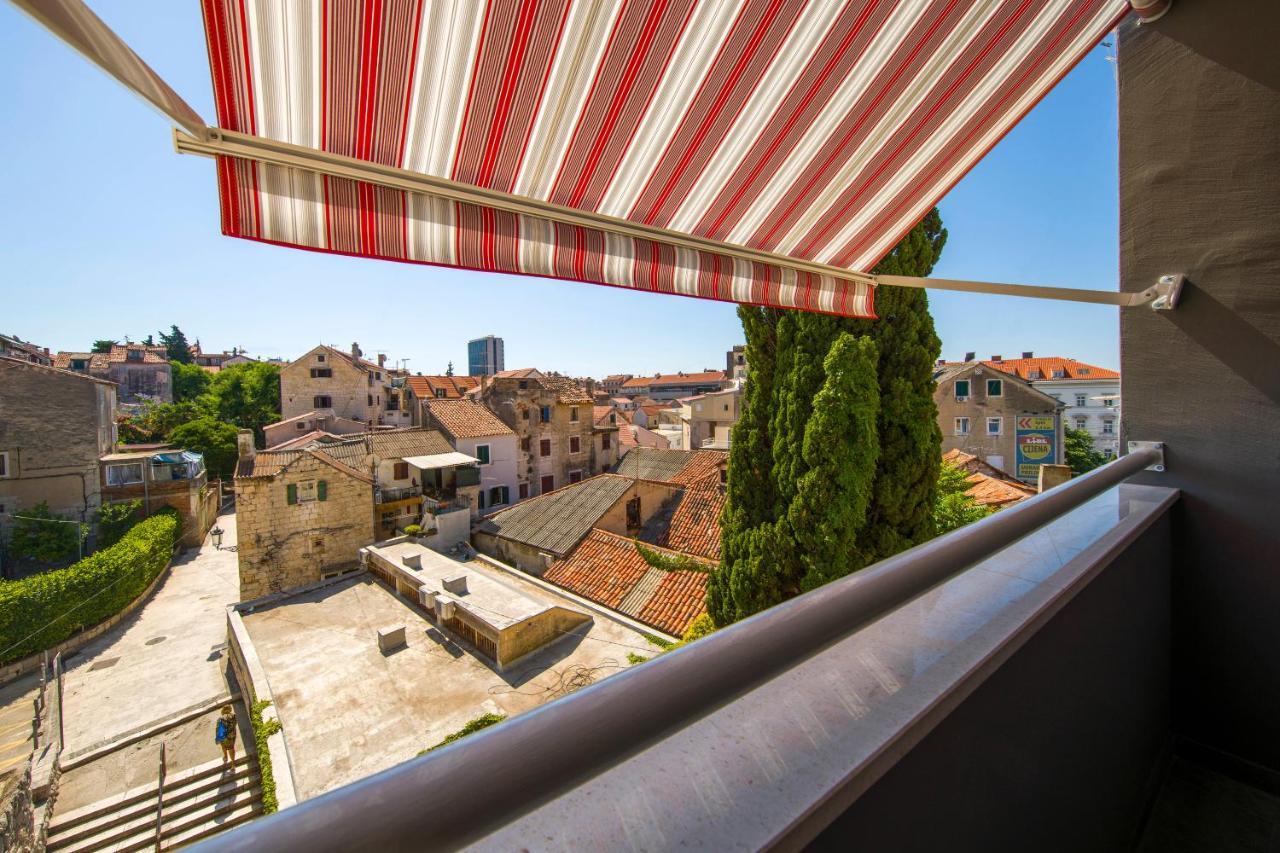 Split Central Luxury Studios Екстериор снимка