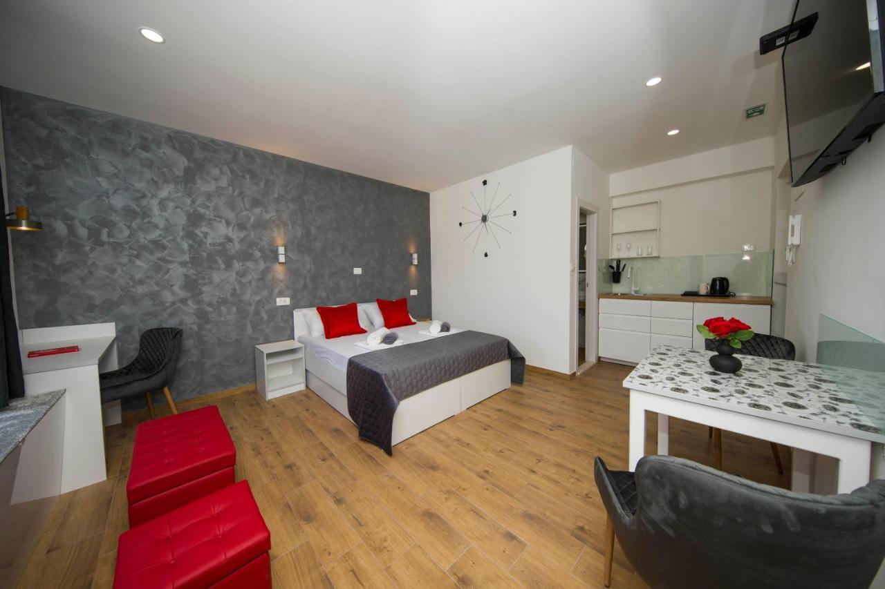 Split Central Luxury Studios Екстериор снимка