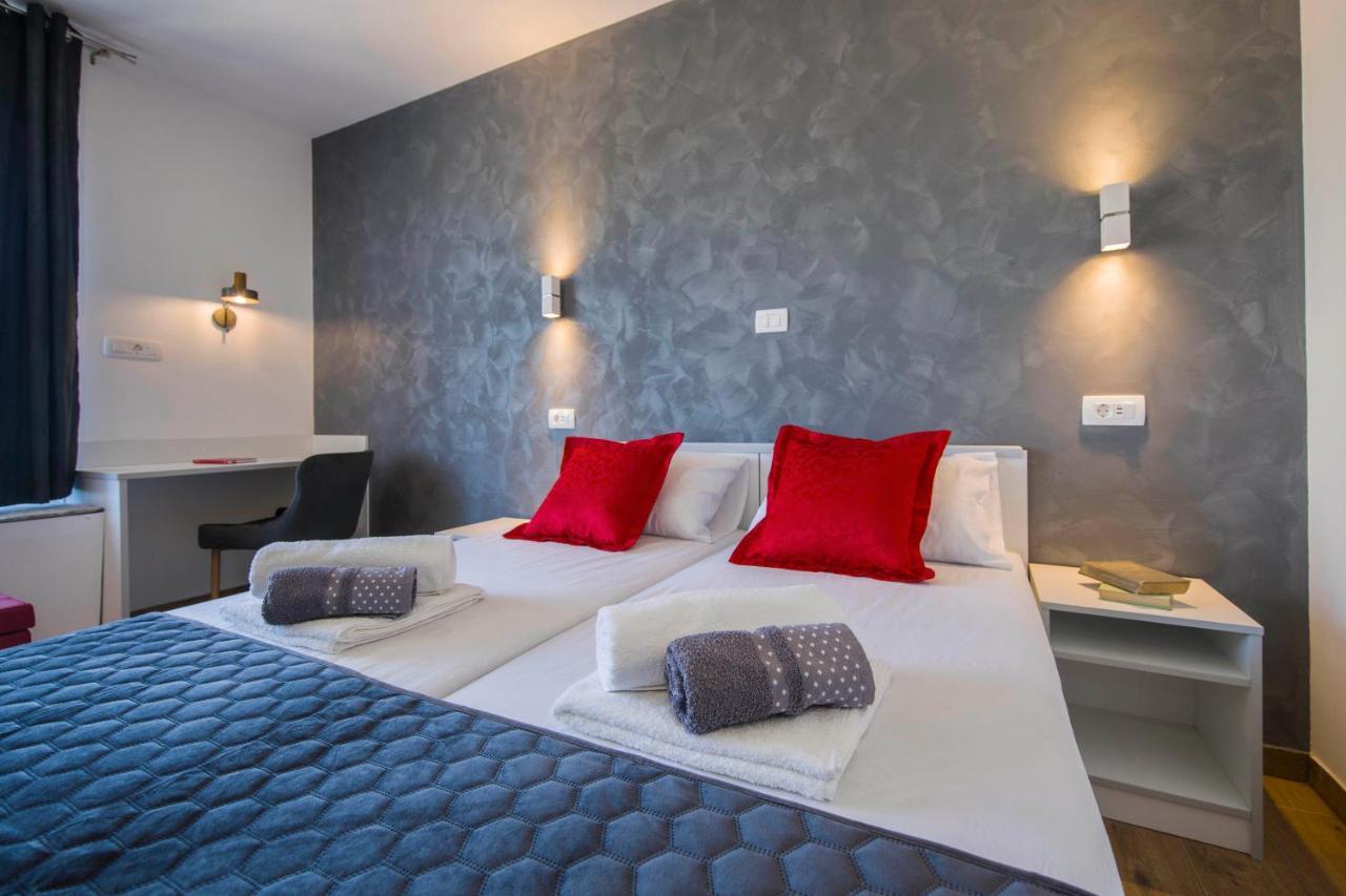 Split Central Luxury Studios Екстериор снимка