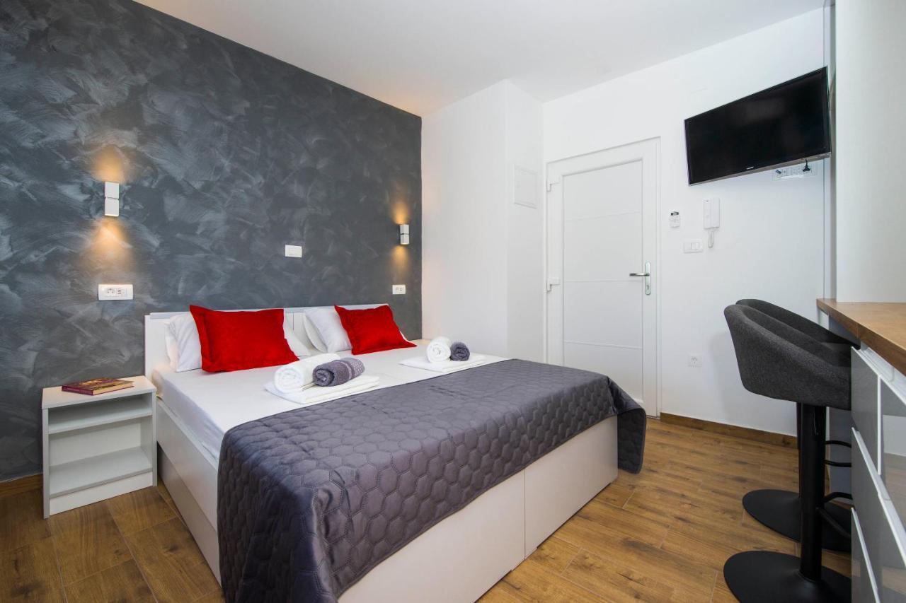 Split Central Luxury Studios Екстериор снимка